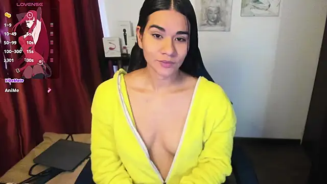 Snapshot of natasha777_v chatting on 10.17.25 natasha777 v online show from 10.17.25