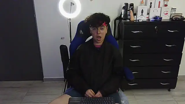 thomascooper7 online show from 02.22.25