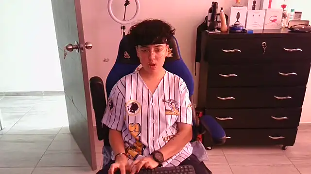 thomascooper7 online show from 03.15.25