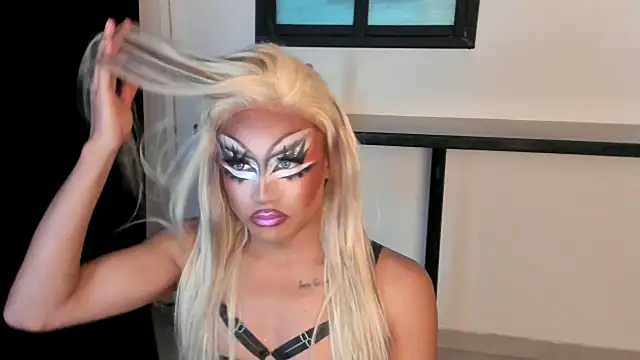 Sabrina Rosse   online show from 02.05.25