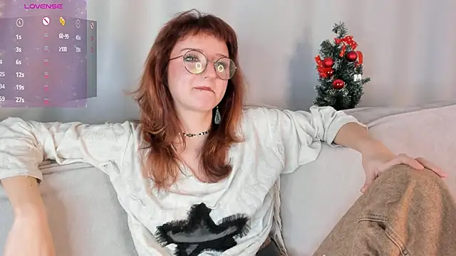 Snapshot of OraCarvin chatting on 12.13.24 OraCarvin online show from 12.13.24