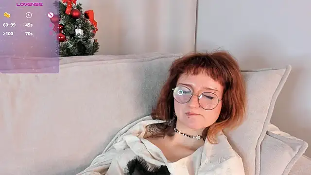 Snapshot of OraCarvin chatting on 12.13.24 OraCarvin online show from 12.13.24