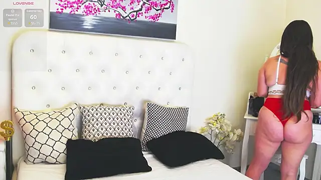 Ysabell01 online show from 11.17.25