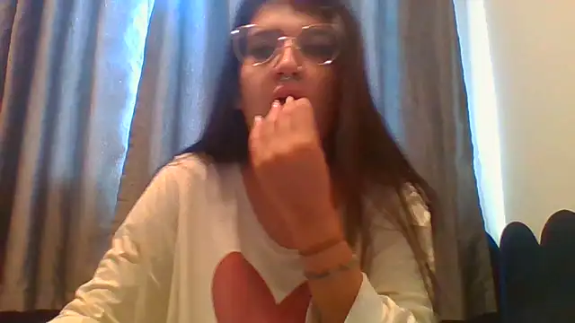 Snapshot of isa_ofc2024 chatting on 06.15.26 isa ofc2024 online show from 06.15.26