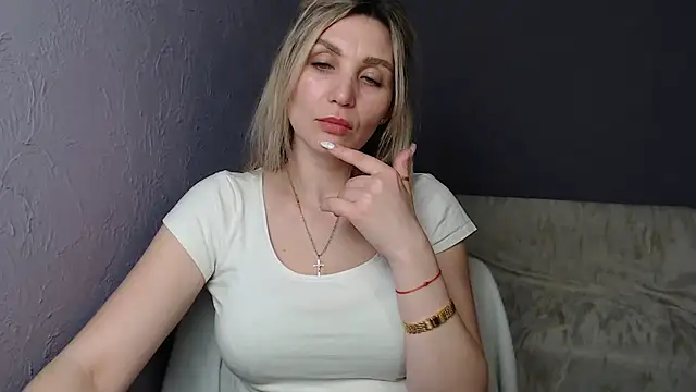 Snapshot of _sexy_lady chatting on 02.25.25 sexy lady online show from 02.25.25