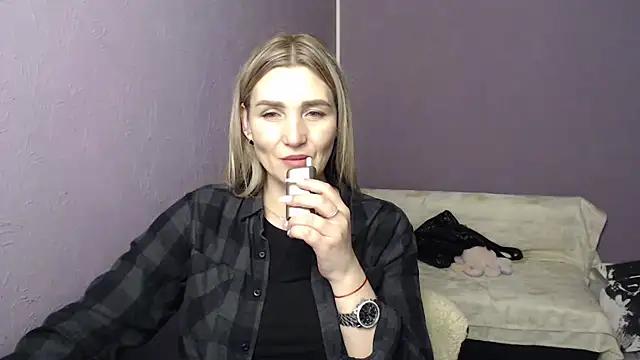 Snapshot of _sexy_lady chatting on 10.23.25 sexy lady online show from 10.23.25
