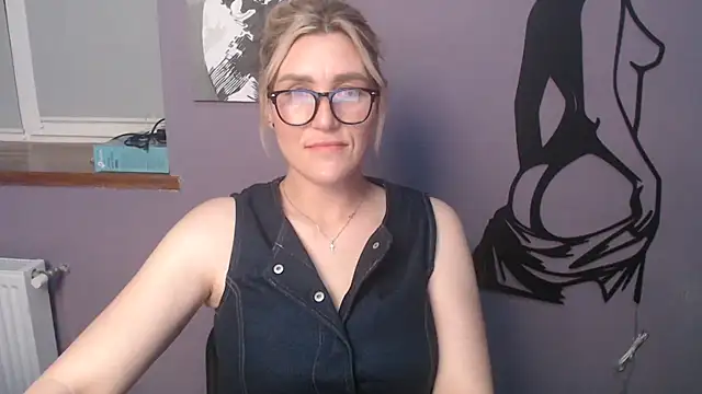 Snapshot of _sexy_lady chatting on 05.22.26 sexy lady online show from 05.22.26