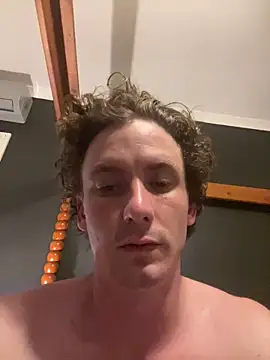 Snapshot of bradleyjamesmc chatting on 01.06.25 bradleyjamesmc online show from 01.06.25