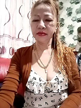 Snapshot of Baby-sexysweet69 chatting on 12.18.24 Baby-sexysweet69 online show from 12.18.24