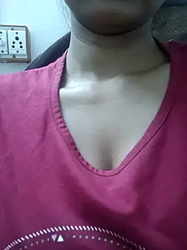 Snapshot of Rajni-Mehra chatting on 03.19.25 Rajni-Mehra online show from 03.19.25