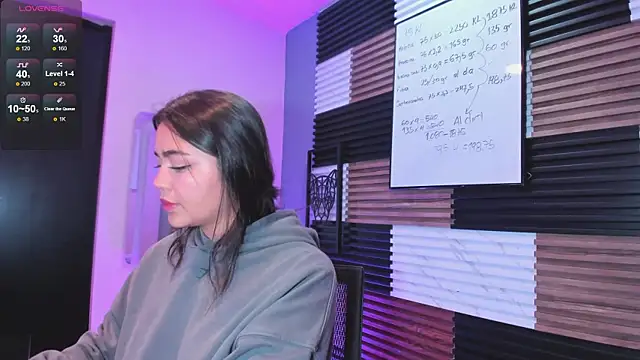 Snapshot of KimDevinne chatting on 07.03.26 KimDevinne online show from 07.03.26