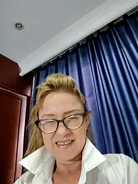 Snapshot of issa_soto_ chatting on 03.16.26 issa soto online show from 03.16.26