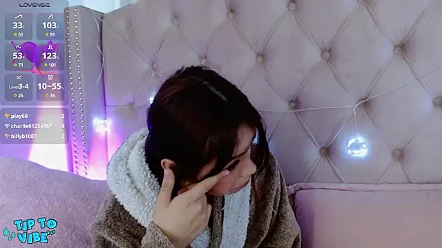 Snapshot of Maddy_14 chatting on 12.13.24 Maddy 14 online show from 12.13.24