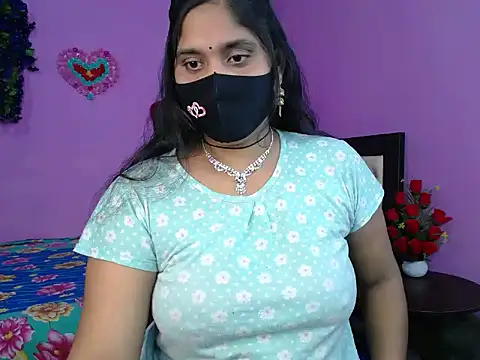 Hot Maleka online show from 03.24.26