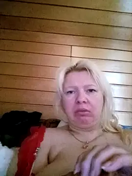 Snapshot of Lauri_scherri chatting on 09.27.25 Lauri scherri online show from 09.27.25