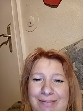 Snapshot of Lauri_scherri chatting on 10.19.25 Lauri scherri online show from 10.19.25