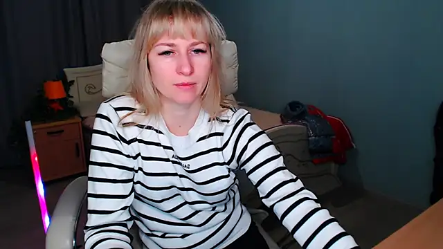 Snapshot of Incredible_Ariela chatting on 01.18.25 Incredible Ariela online show from 01.18.25
