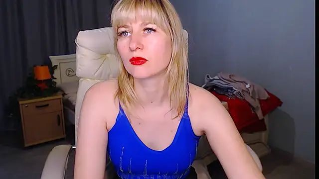Snapshot of Incredible_Ariela chatting on 01.25.25 Incredible Ariela online show from 01.25.25