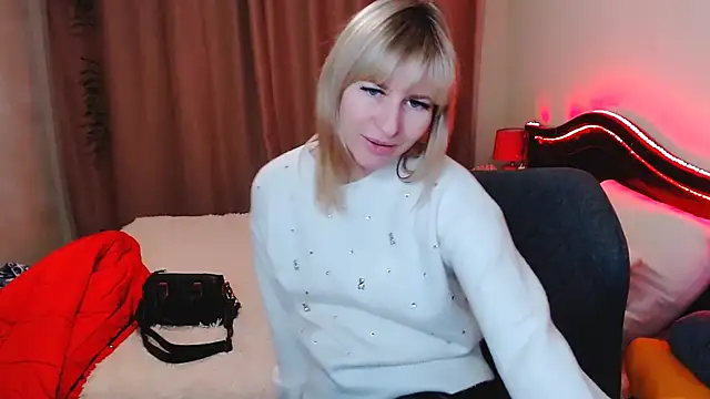 Snapshot of Incredible_Ariela chatting on 01.27.25 Incredible Ariela online show from 01.27.25