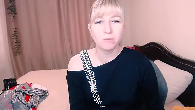 Snapshot of Incredible_Ariela chatting on 02.03.25 Incredible Ariela online show from 02.03.25