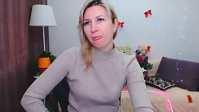 Snapshot of Incredible_Ariela chatting on 02.16.25 Incredible Ariela online show from 02.16.25