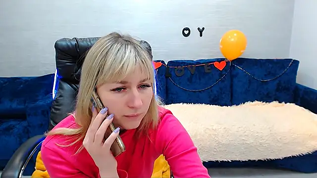 Snapshot of Incredible_Ariela chatting on 02.24.25 Incredible Ariela online show from 02.24.25