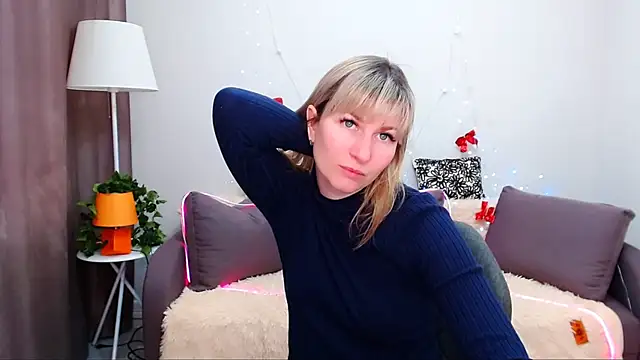Snapshot of Incredible_Ariela chatting on 03.22.25 Incredible Ariela online show from 03.22.25
