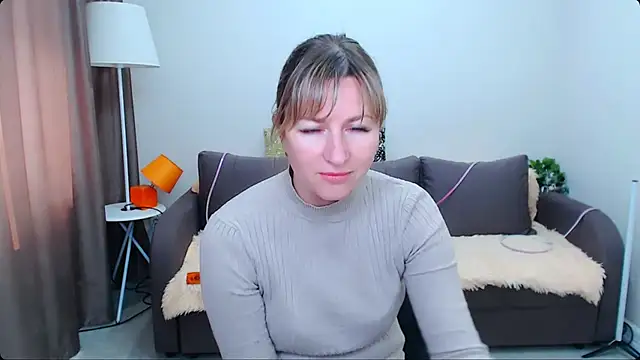 Snapshot of Incredible_Ariela chatting on 09.12.25 Incredible Ariela online show from 09.12.25