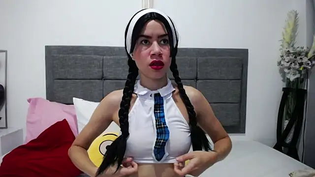 Snapshot of Vicky_Love_ chatting on 02.22.25 Vicky Love  online show from 02.22.25