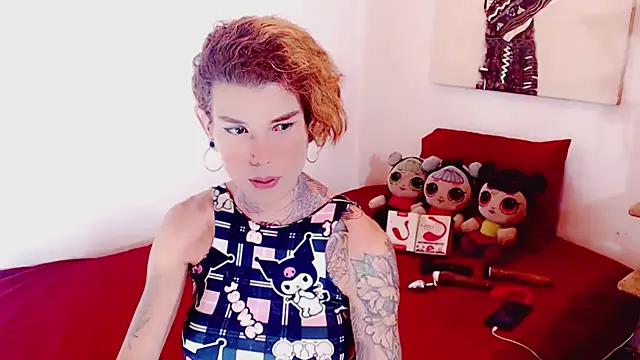 Snapshot of jhoanadoll chatting on 12.20.24 jhoanadoll online show from 12.20.24