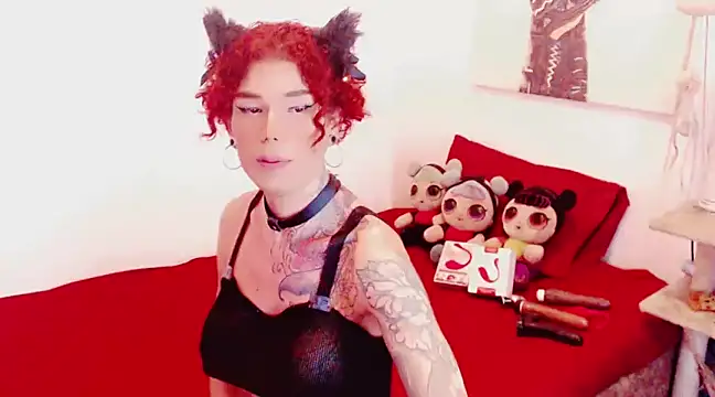 Snapshot of jhoanadoll chatting on 01.05.25 jhoanadoll online show from 01.05.25