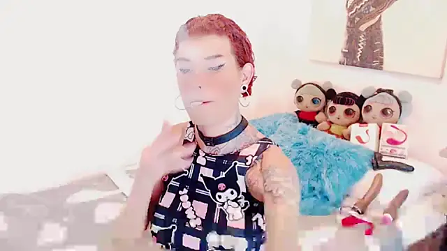 Snapshot of jhoanadoll chatting on 01.10.25 jhoanadoll online show from 01.10.25