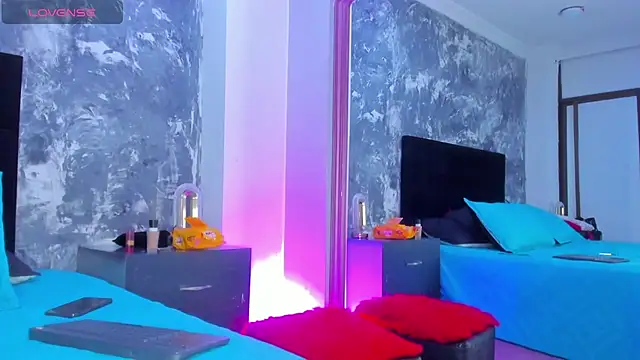 Snapshot of AuroraRojas chatting on 01.16.25 AuroraRojas online show from 01.16.25