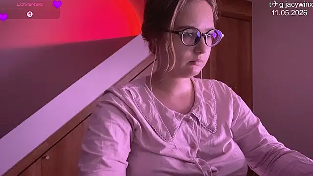 JacyWinslat online show from 05.11.26
