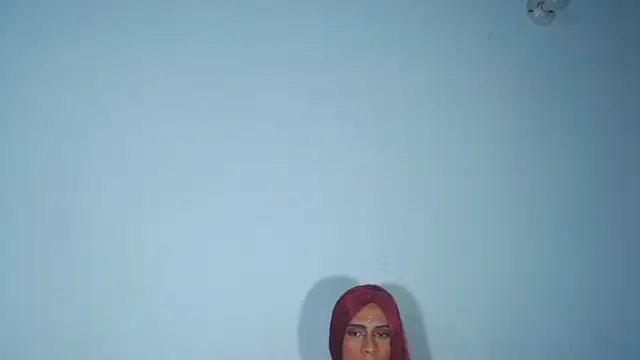 Snapshot of DOMINANTE_KLOE_ chatting on 01.31.25 DOMINANTE KLOE online show from 01.31.25