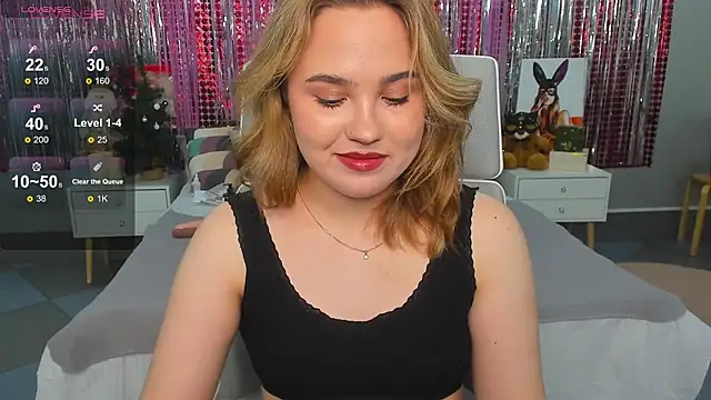 Snapshot of Sweet_muffin00 chatting on 12.06.24 Sweet muffin00 online show from 12.06.24