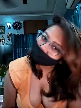 Cute-mona online show from 11.20.25