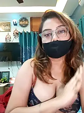 Cute-mona online show from 12.20.25