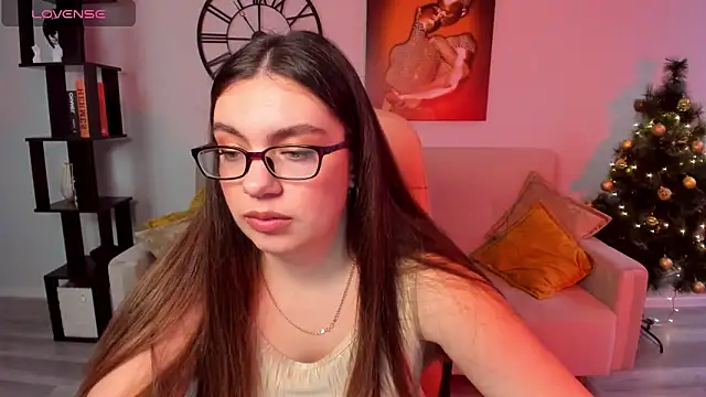 DaniellaLovely online show from 12.13.24