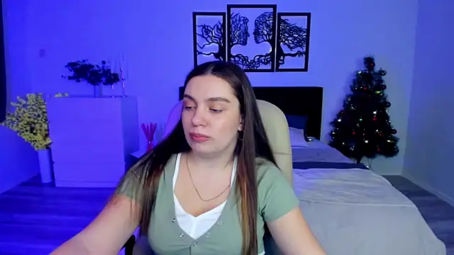 DaniellaLovely online show from 01.17.25