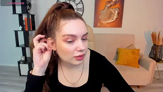 DaniellaLovely online show from 03.05.25