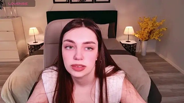 DaniellaLovely online show from 02.19.26