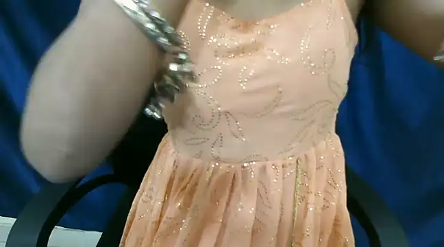 Snapshot of cutie-pie8 chatting on 12.03.24 cutie-pie8 online show from 12.03.24