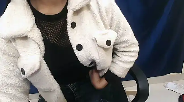 Snapshot of cutie-pie8 chatting on 01.26.25 cutie-pie8 online show from 01.26.25