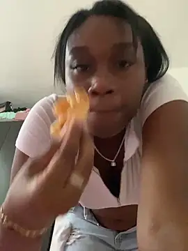 EscorpiLeoncita online show from 03.09.25