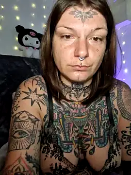 lizzardqueeen online show from 02.02.26