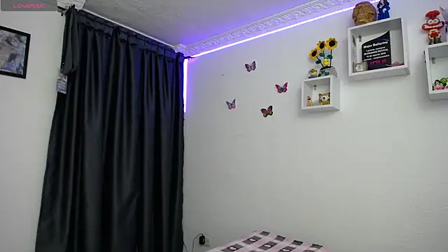 Soffy-brooks online show from 04.14.26