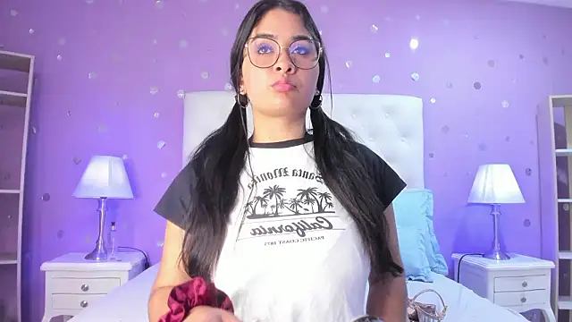 scarlette 15  online show from 02.12.26