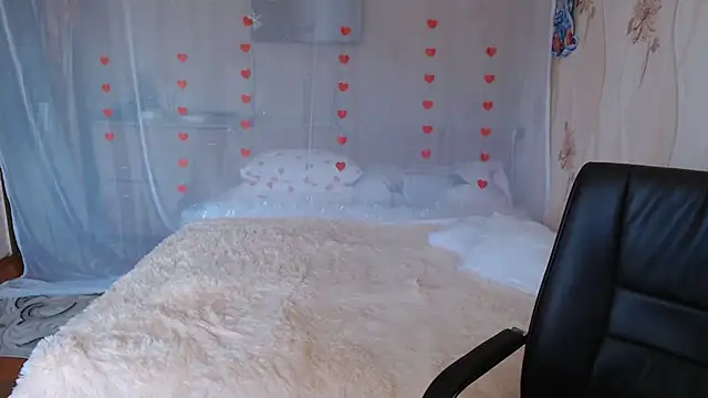 Snapshot of OlgaHottie chatting on 02.27.25 OlgaHottie online show from 02.27.25