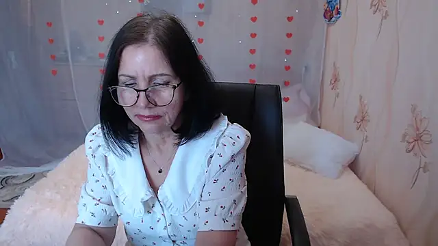 Snapshot of OlgaHottie chatting on 02.28.25 OlgaHottie online show from 02.28.25
